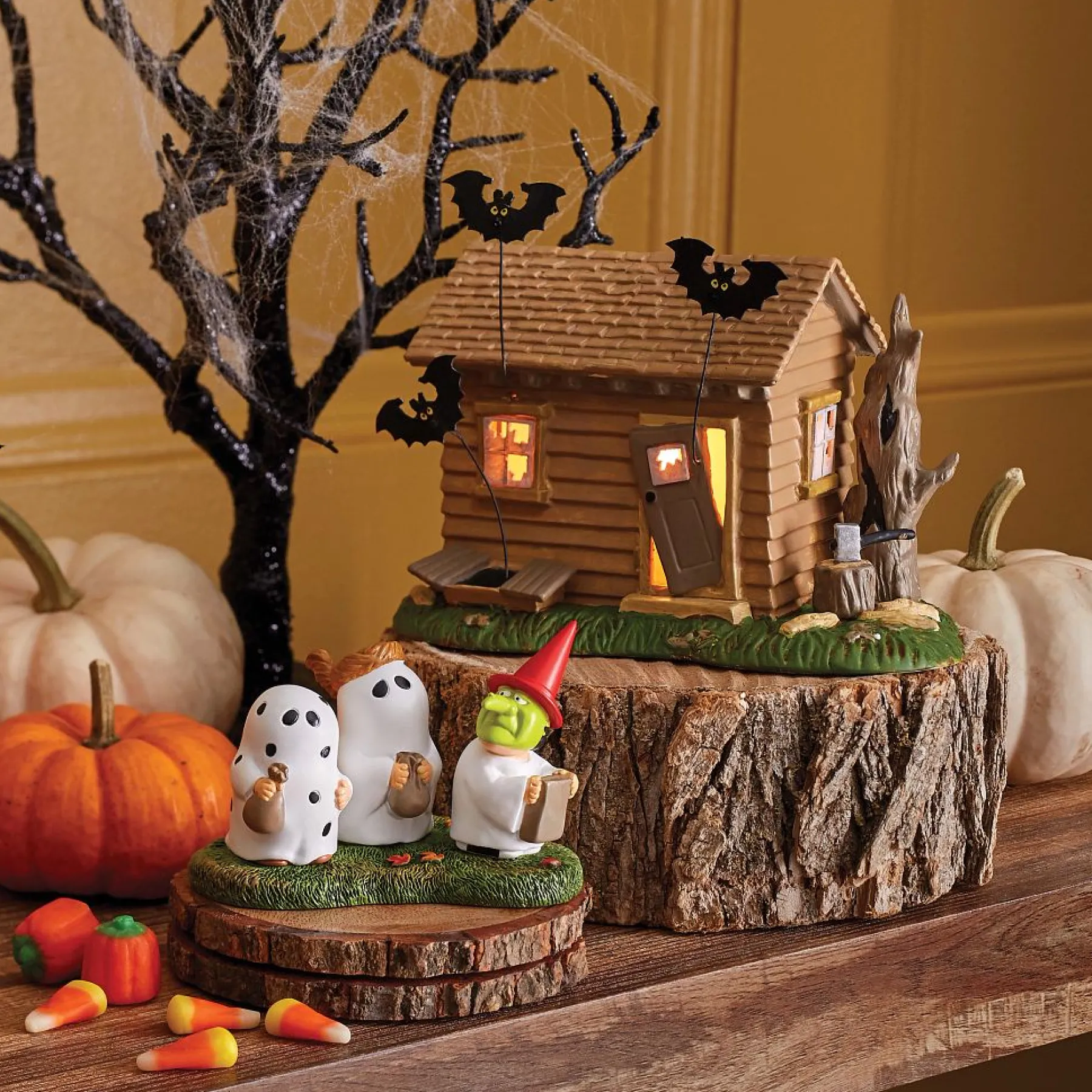 Department 56 Peanuts® Village>Peanuts Haunted House