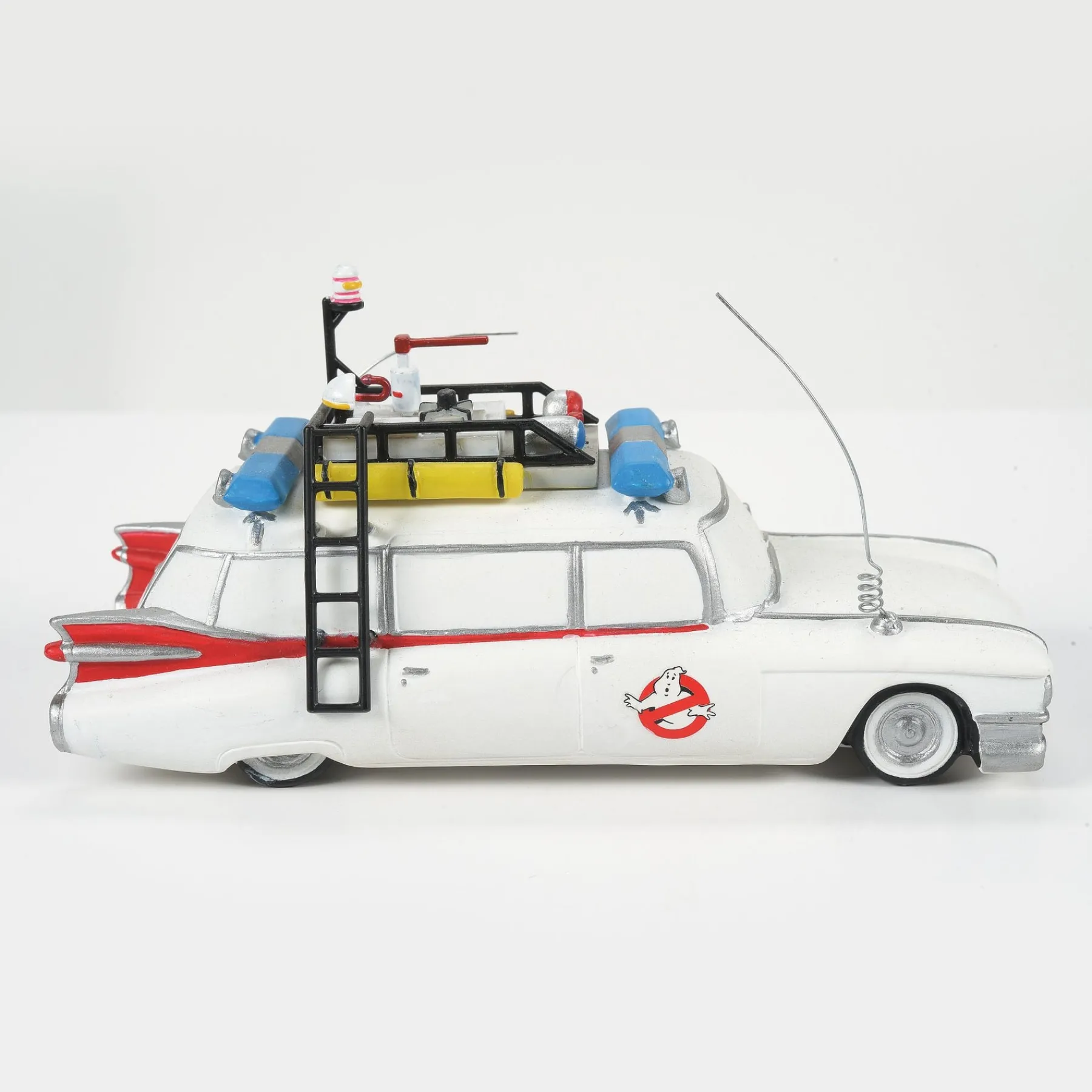Department 56 Hot Properties Village>Ghostbusters Ecto-1