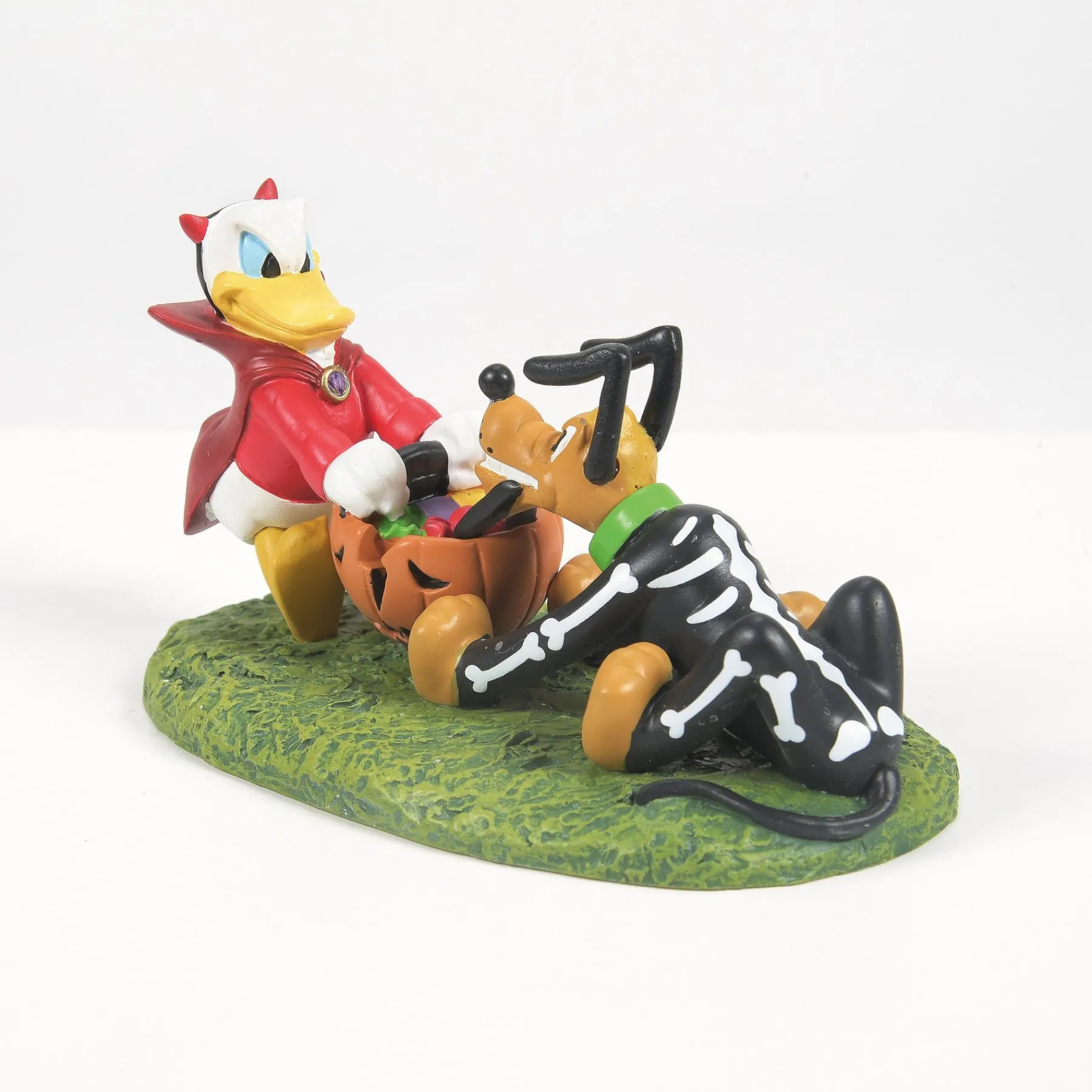 Department 56 Disney Village>Donald and Pluto's Tussle