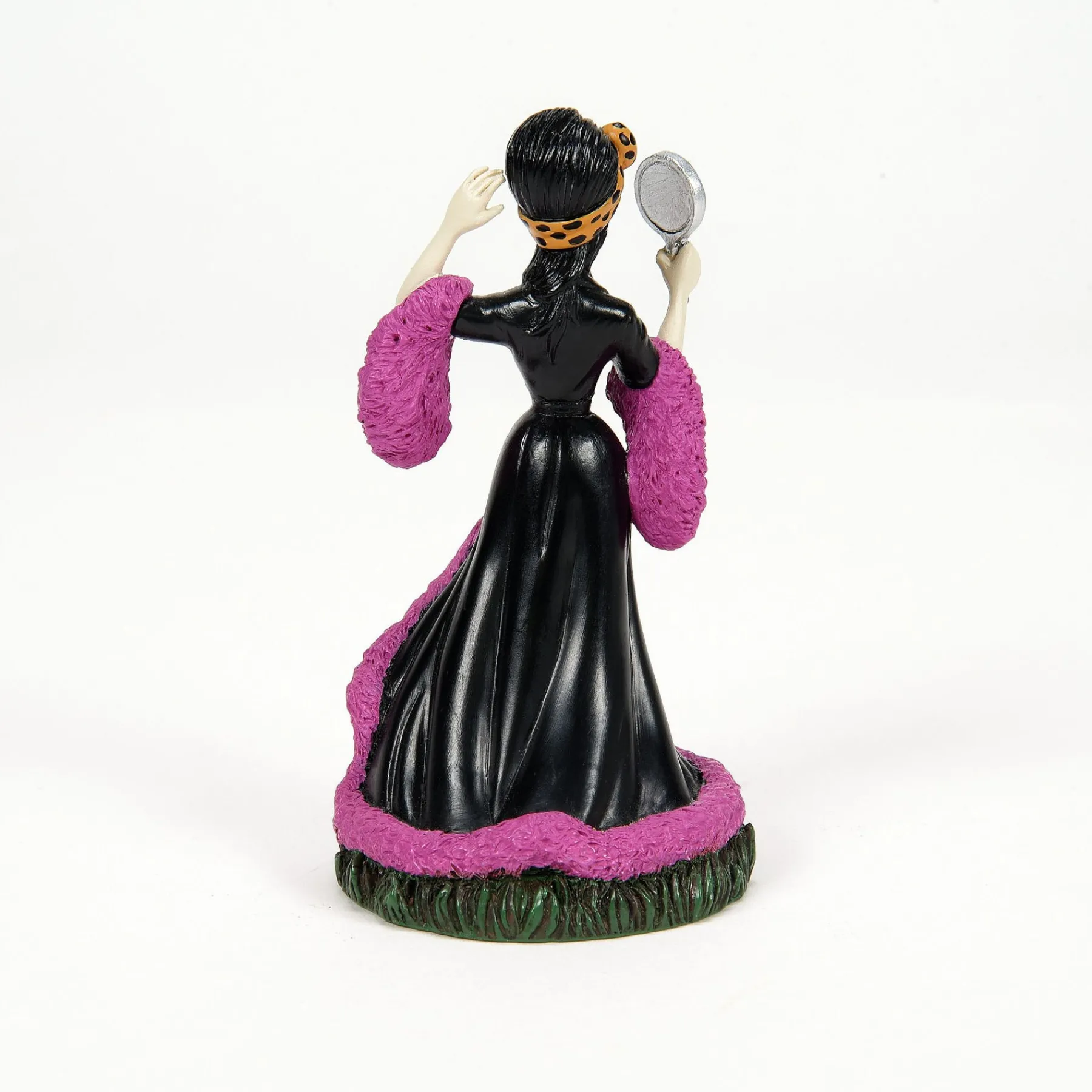 Department 56 Hot Properties Village>Elvira On Set