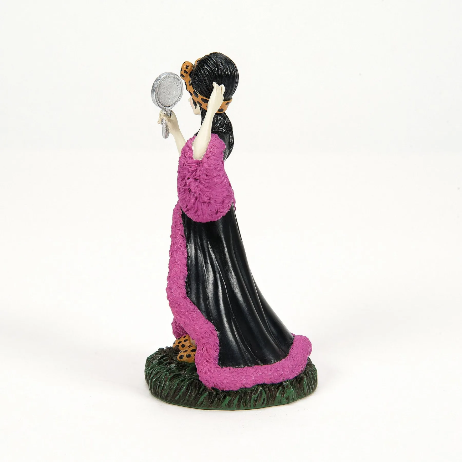 Department 56 Hot Properties Village>Elvira On Set