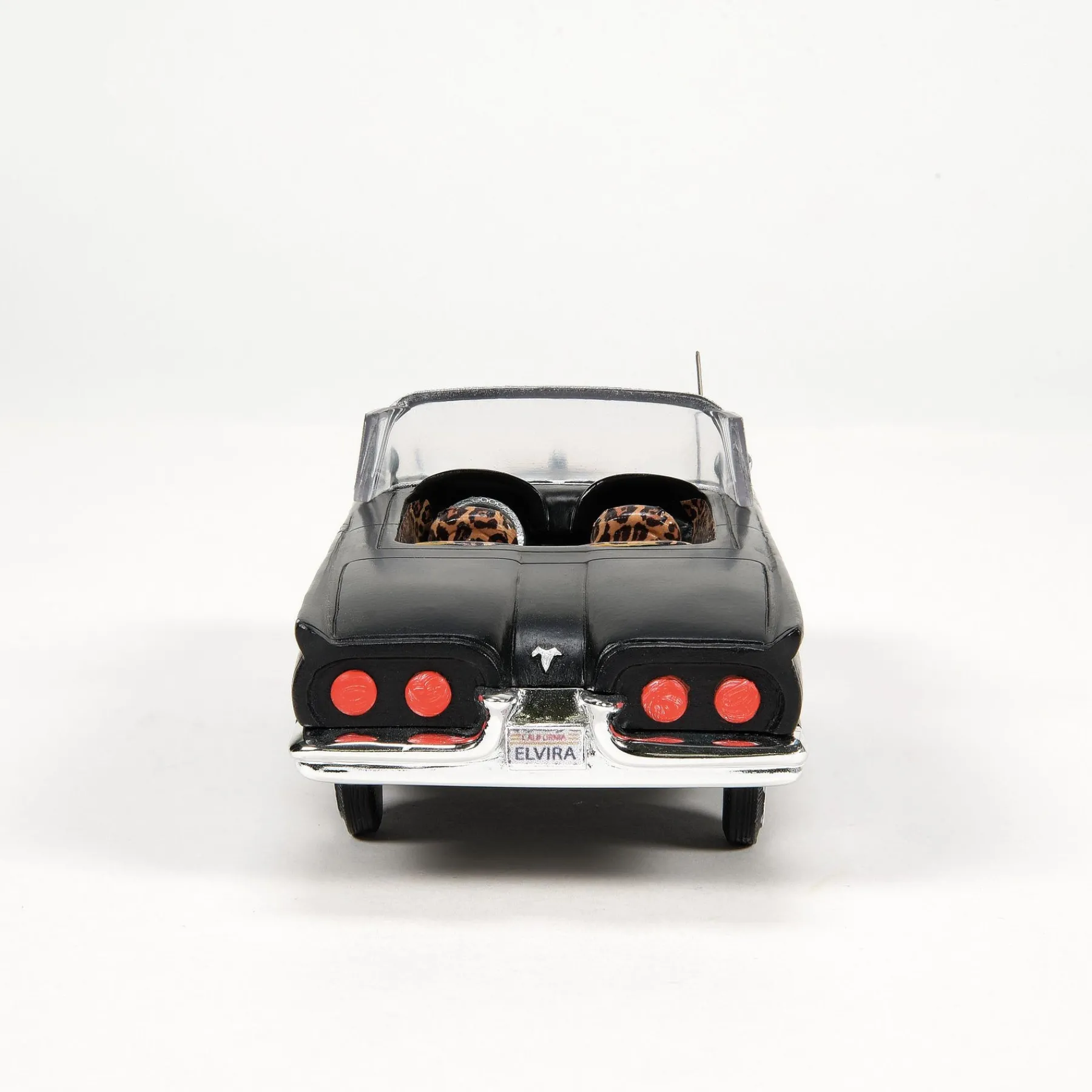 Department 56 Hot Properties Village>Elvira's Macabre Mobile