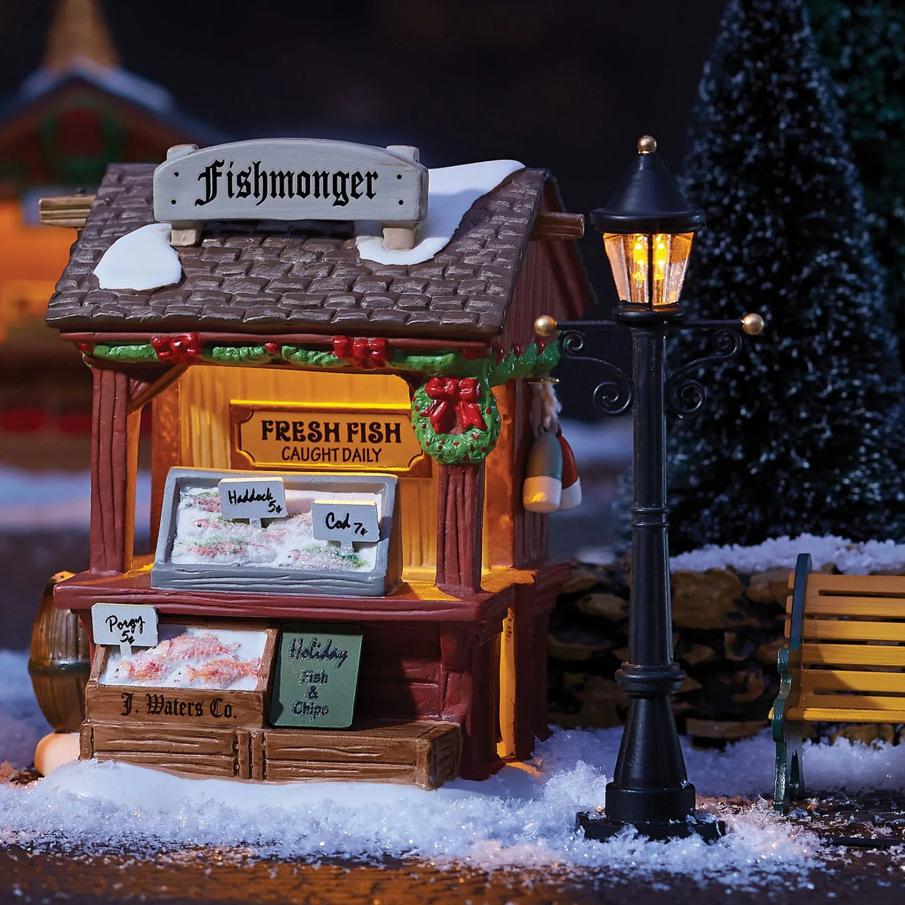 Department 56 Dickens Village Series>Fishmonger