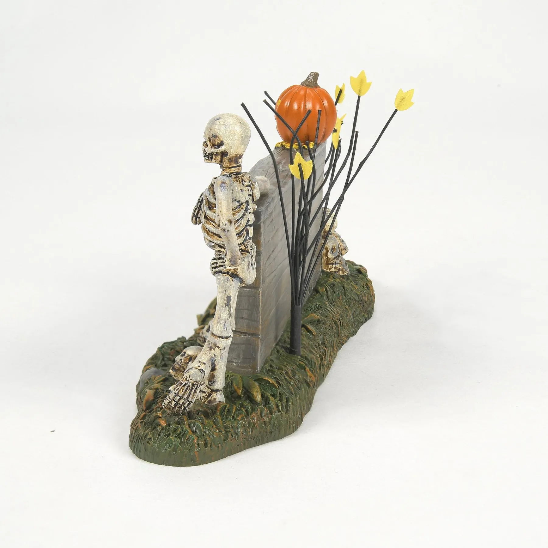 Department 56 Halloween Village Accessories>We're A Skeleton Crew Sign